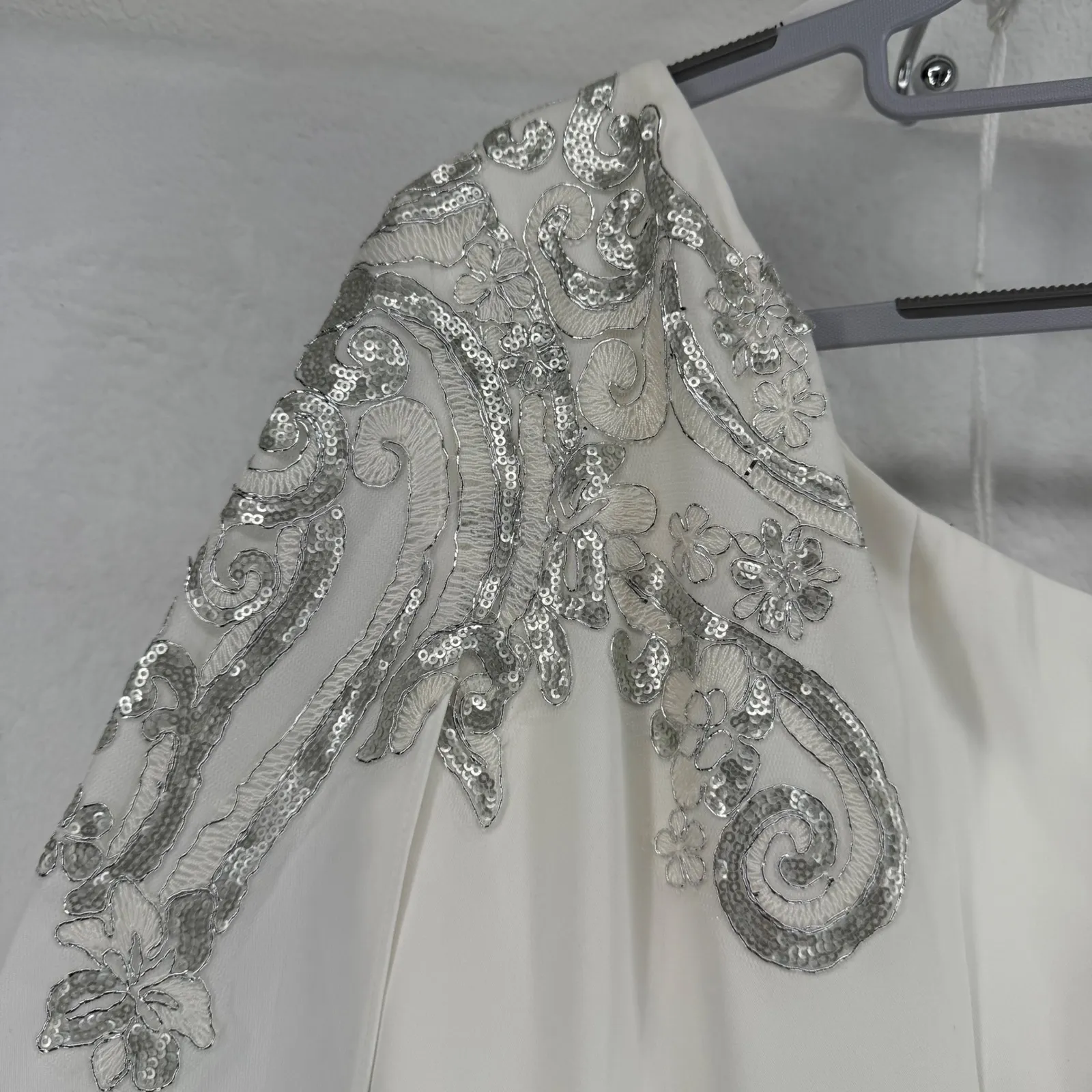 Tadashi‎ Shoji Dress Gown Size 2 Silver Sequin One Shoulder Formal - Image 10