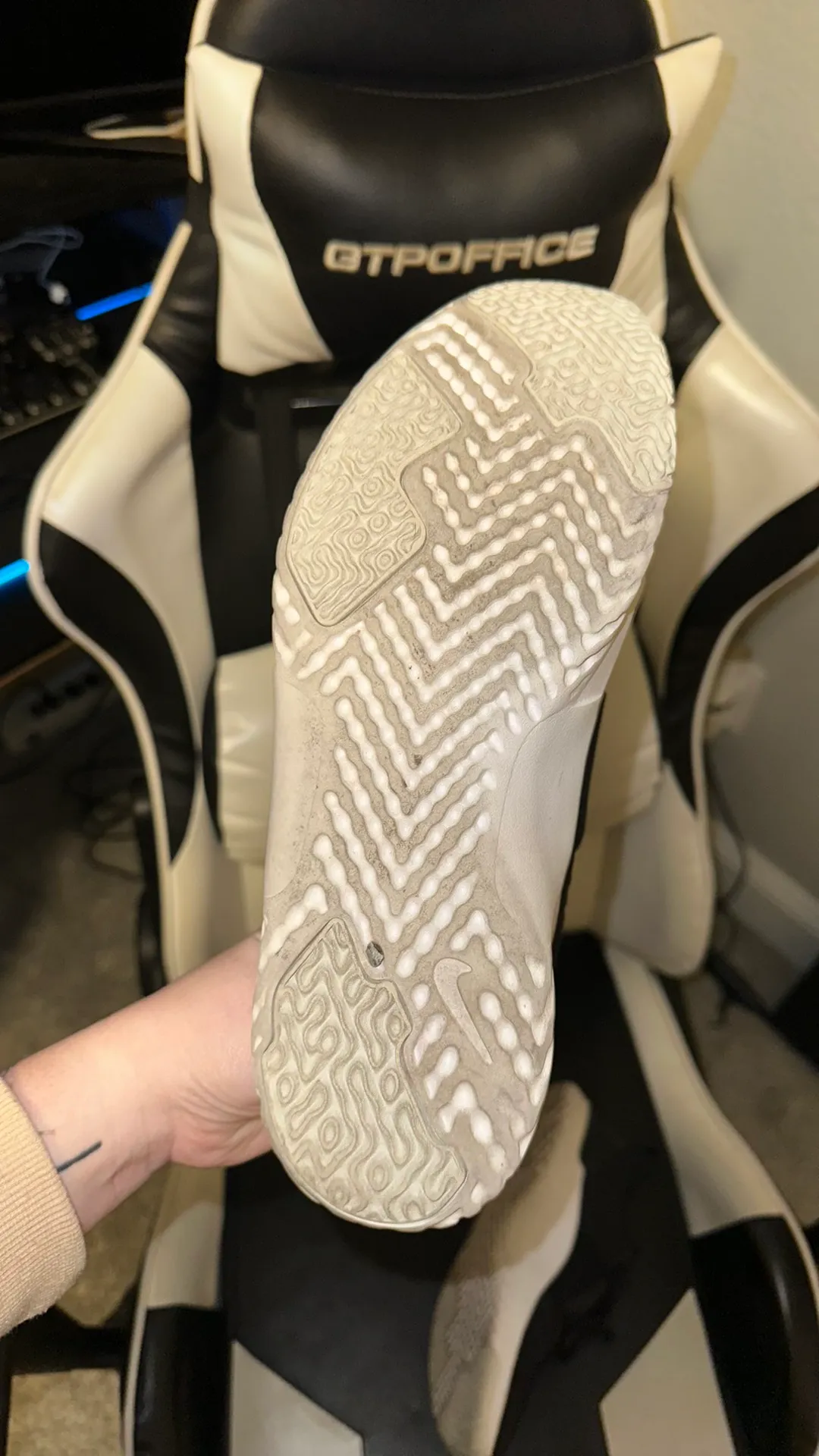 Black  Shoes - Image 2