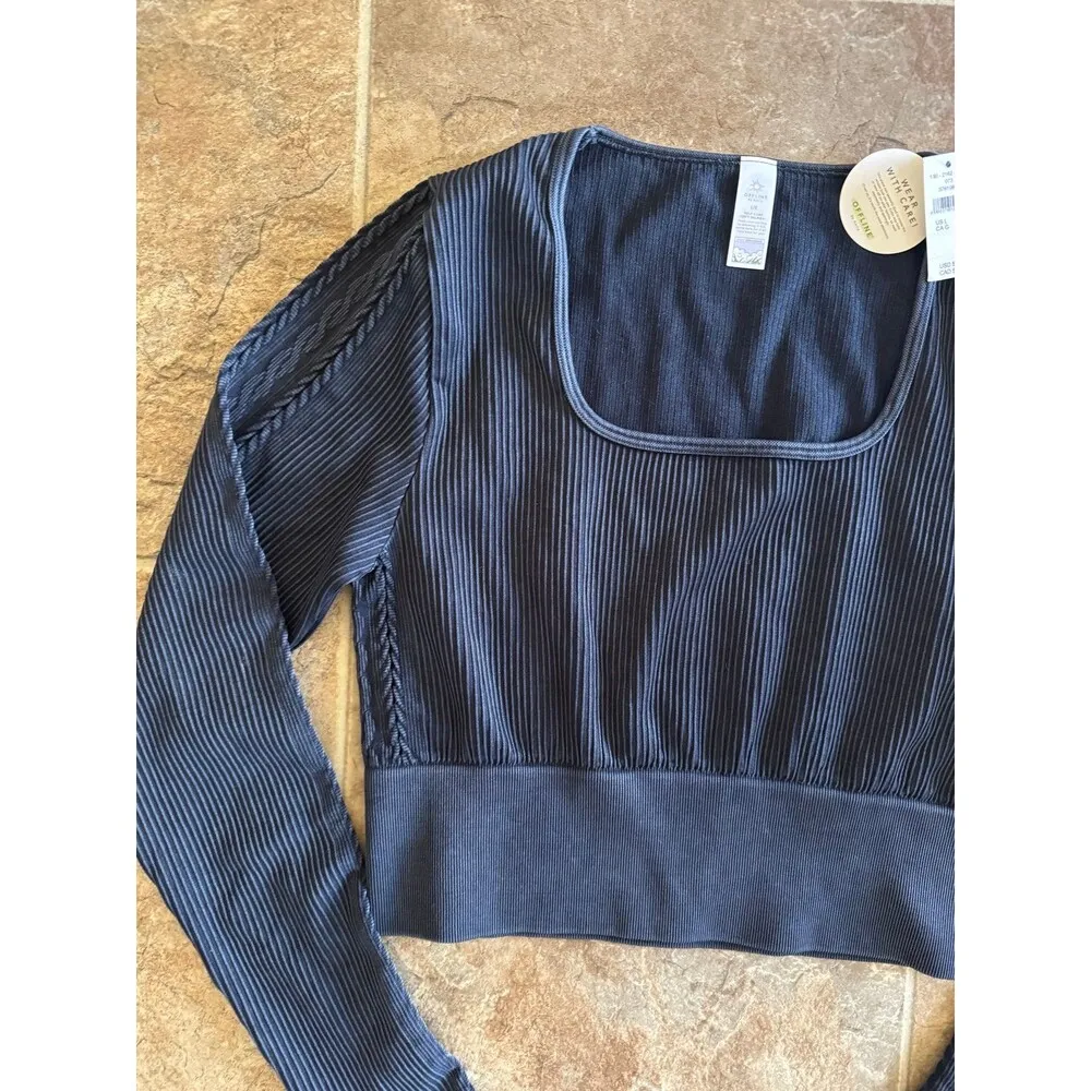 OFFLINE By Aerie Seamless Cable Square Neck T-Shirt
True Black Size Large - Image 7