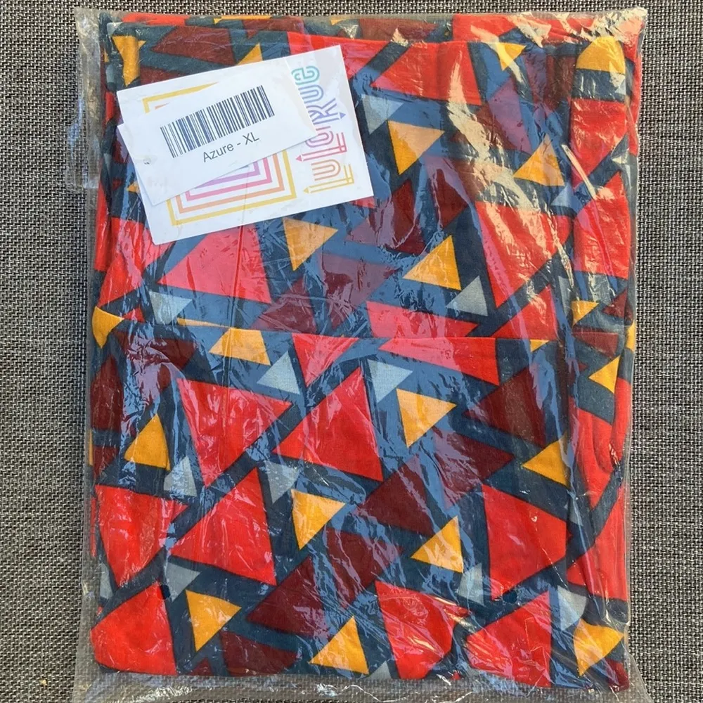 NEW! $35 LULAROE AZURE Skirt XL Bright Geometric Triangles - Image 4