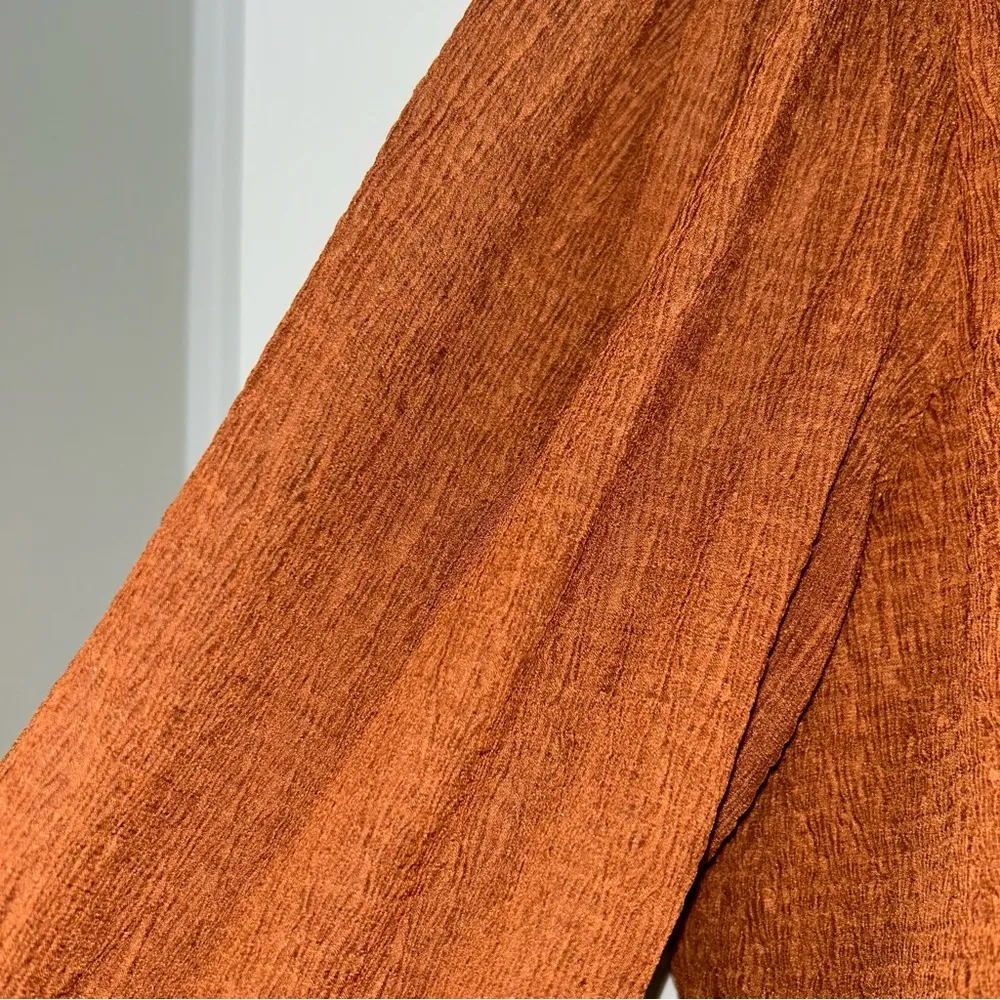 Andree By Unit Rust Tiered Long Sleeve Top Women’s Medium - Image 3