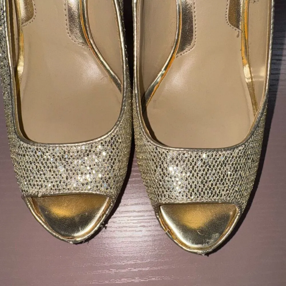 White House Black Market Dancer 8.5 gold sparkle platform stilettos - Image 5