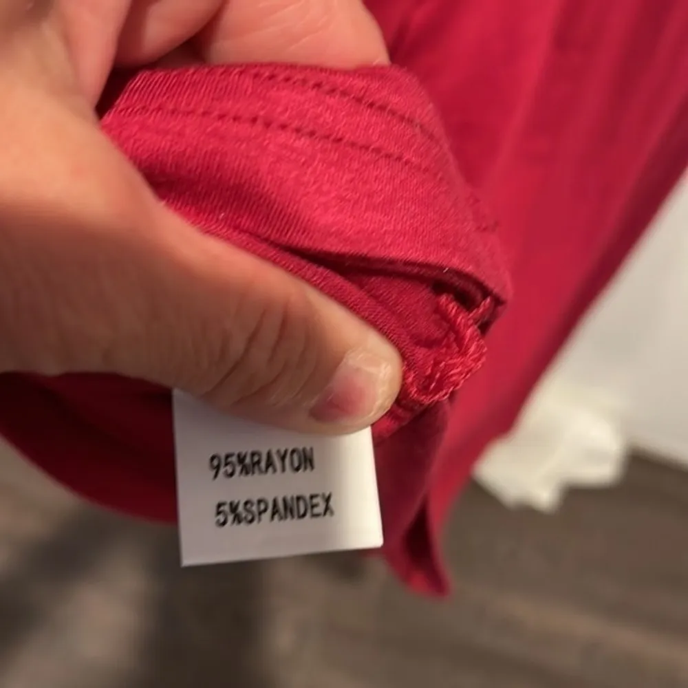 OUGES LONG SLEEV V NECK WRAP WAIST MAXI JERSEY KNIT IN CRANBERRY Size L - Image 5