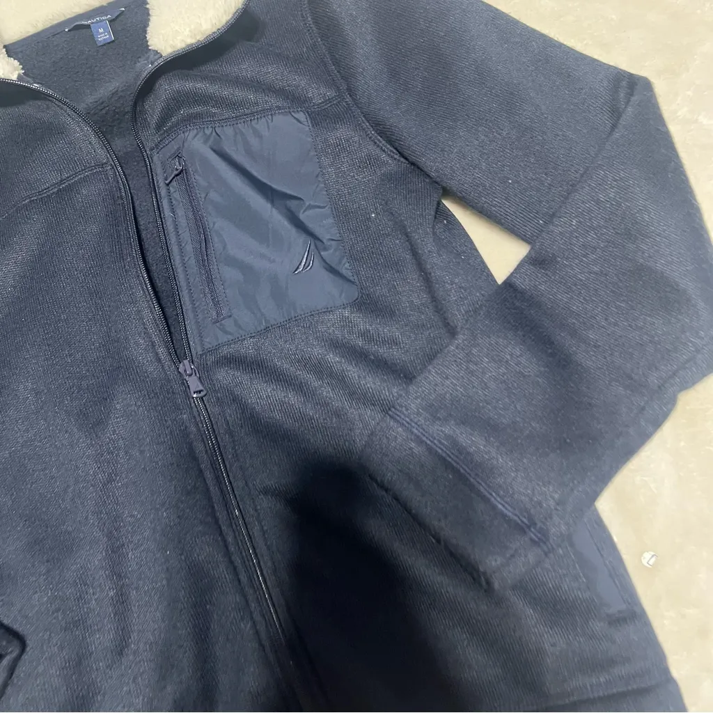 Nautica Black Jacket with Cream Fleece Collar - Image 2