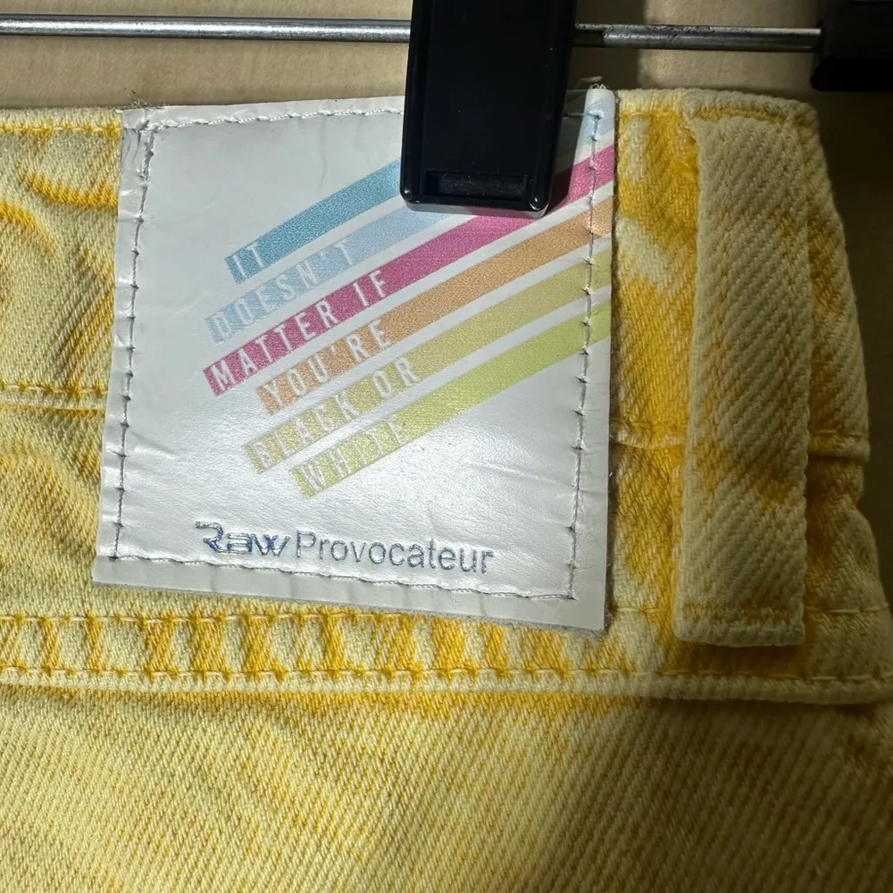 Yellow Pearl - Image 11