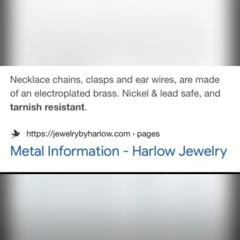 House Of Harlow 1960 Bow Cubic Zirconia Earrings Gold Tone NEW In Gift Box - Image 4