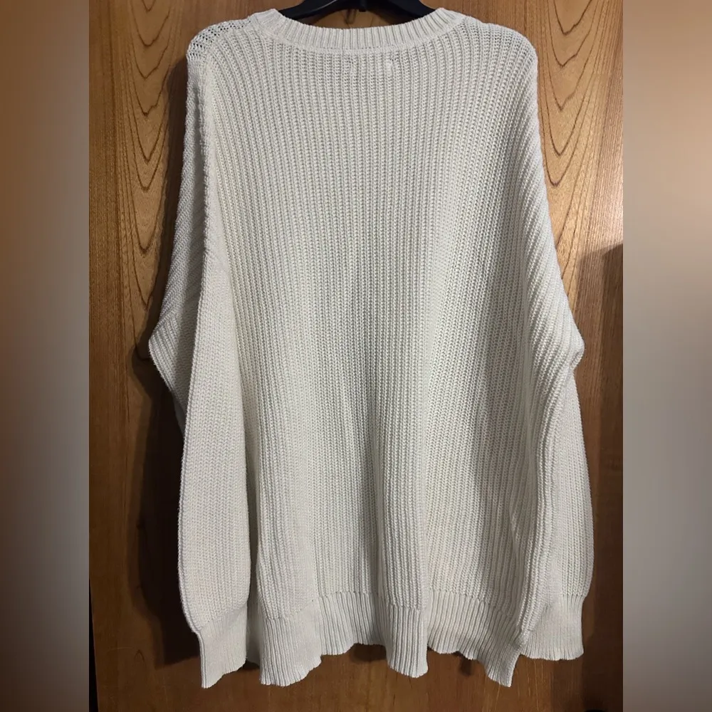 Aeropostale Women's White Crew Neck Sweater - Image 2