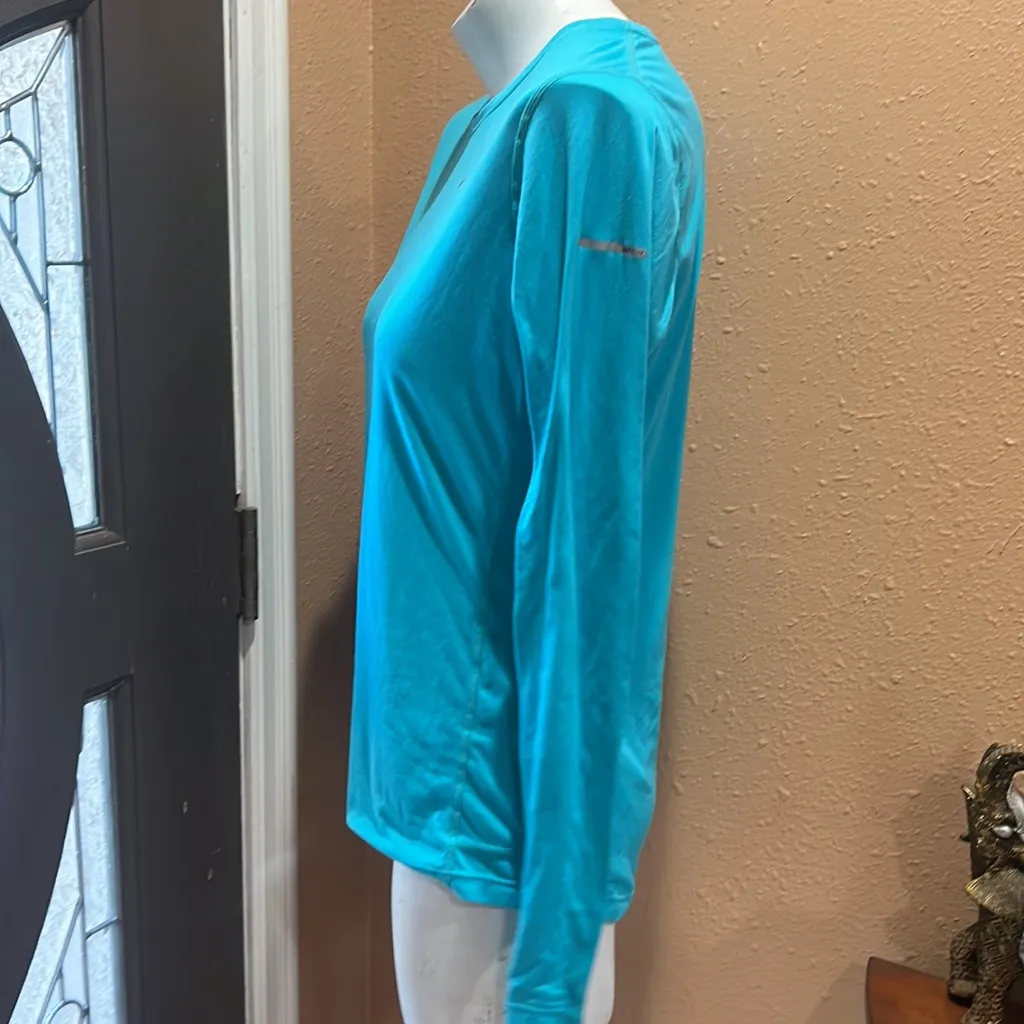 Nike teal blue long sleeve shirt - Image 5