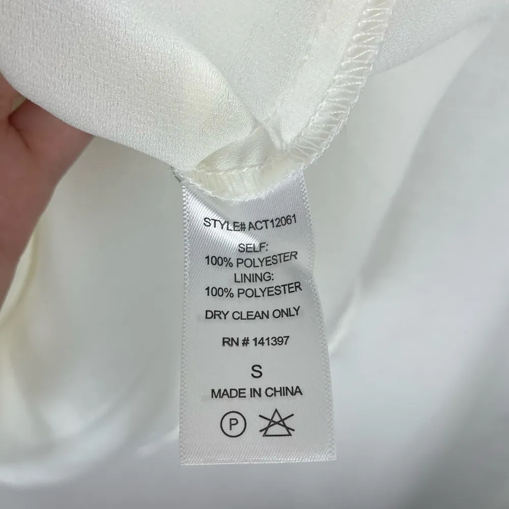 ASTR The Label Off The Shoulder Matilda Top Blouse - Image 6