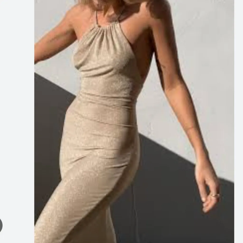 Misha Greta Gold Champagne Metallic Halter Midi Dress Size 4 Revolve Backless - Image 4