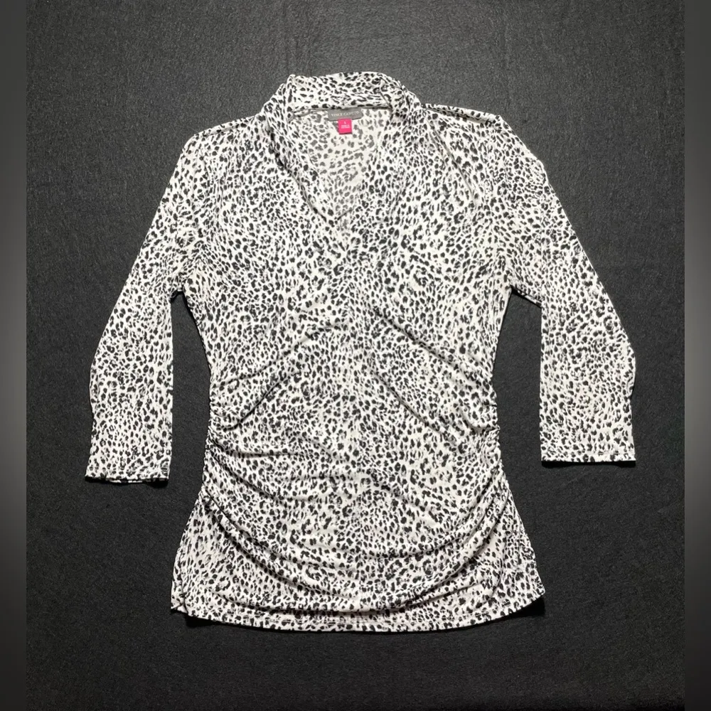 Vince Camuto Women’s Leopard Print V-Neck Stretch Blouse Size S 3/4 Sleeve Chic - Image 3