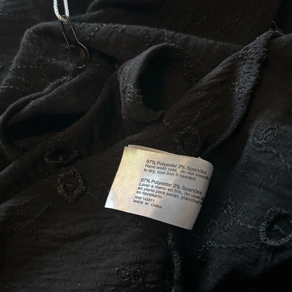 Frankies Bikini Anabelle Eyelet Long Sleeve Shirt Size XS - Image 4