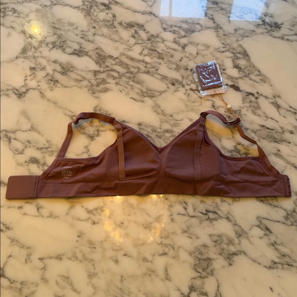 NWT Quince Seamless Nursing Bra Plum Twilight Sz S - Image 7