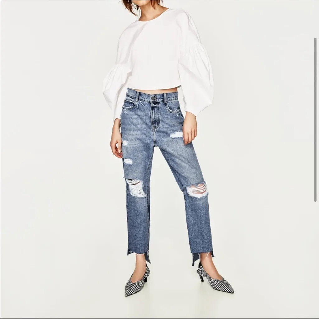 Zara mid-rise straight fit jeans Size 2 - Image 3