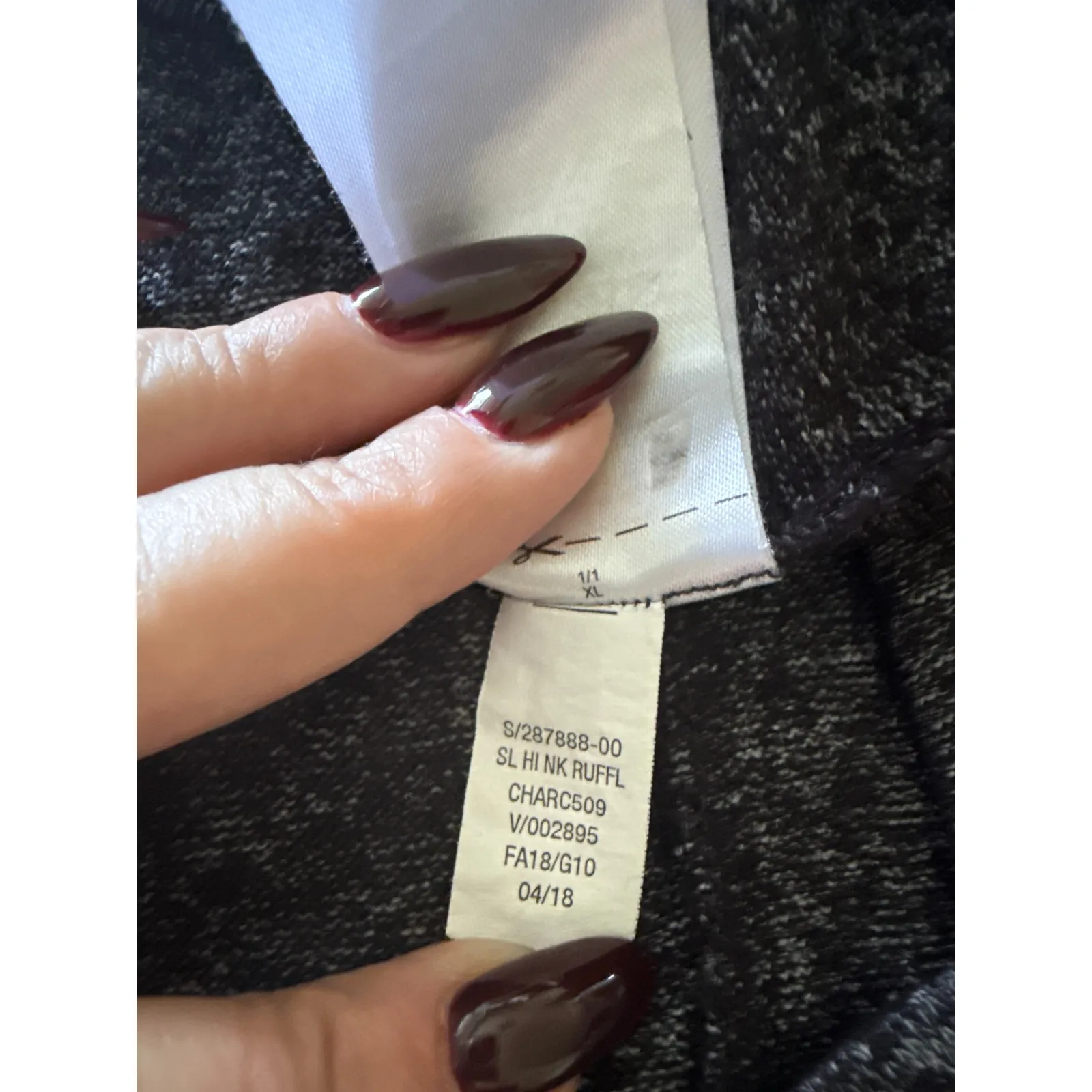 Old Navy Short Flutter Sleeve Charcoal Gray Luxe Top Size‎ XL - Image 6