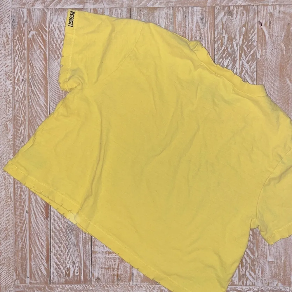 👩🏼‍🎤💛Obey Distressed Crop T-shirt👩🏼‍🎤💛~xs - Image 7