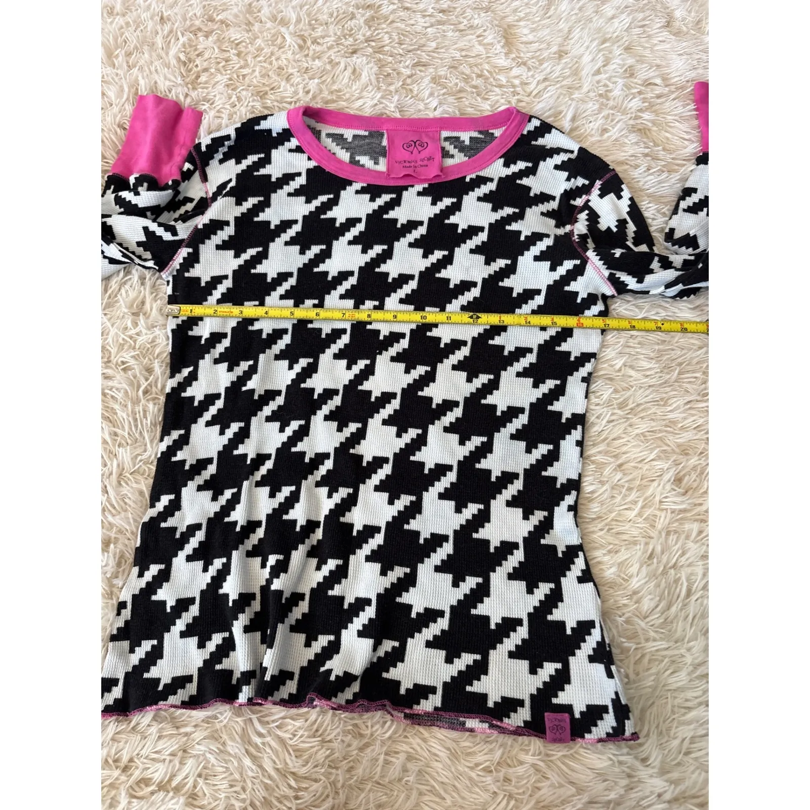 Victoria's Secret Pink Houndstooth Long Sleeve Thermal Top Size L Black White - Image 5