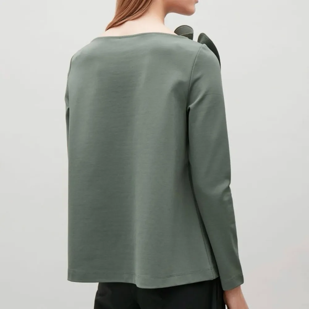 COS Green Floral Appliqué Long Sleeve Boat Neck Top Women's Size XS Oversized - Image 3