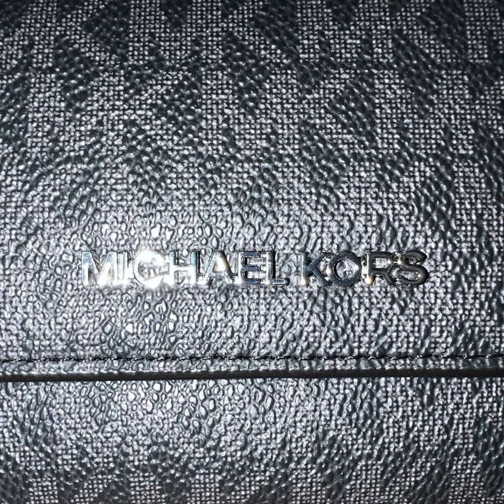 MK Michael Kors Womens Jet Set Travel Large Trifold Wallet Signature Black - Image 2