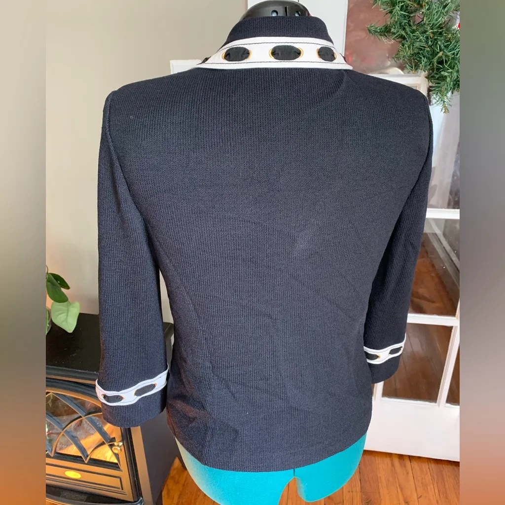 ST. JOHN COLLECTION Santana Knit Navy Blazer Sz 10 with matching skirt - Image 4