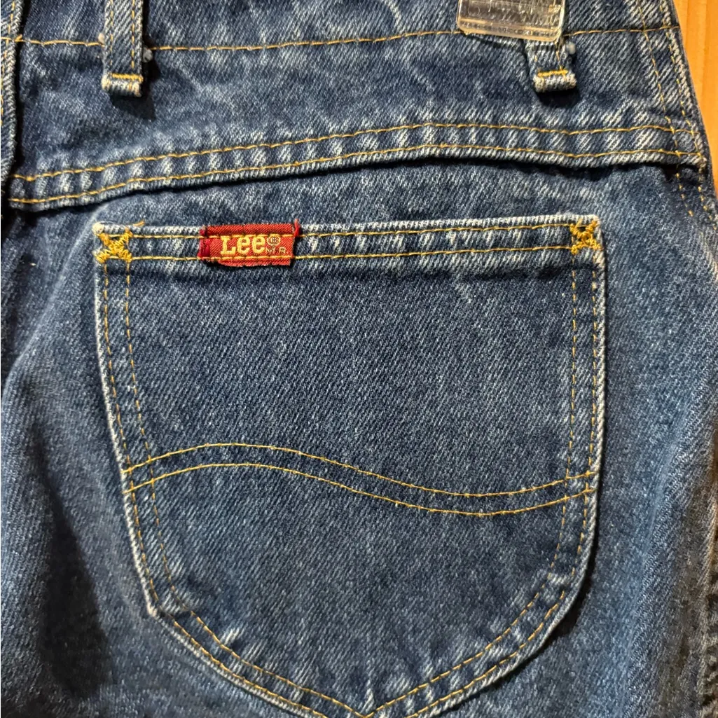 Lee Vntg women’s high-rise, button-fly jeans, Heritage Slim Straight Buttonfly - Image 4