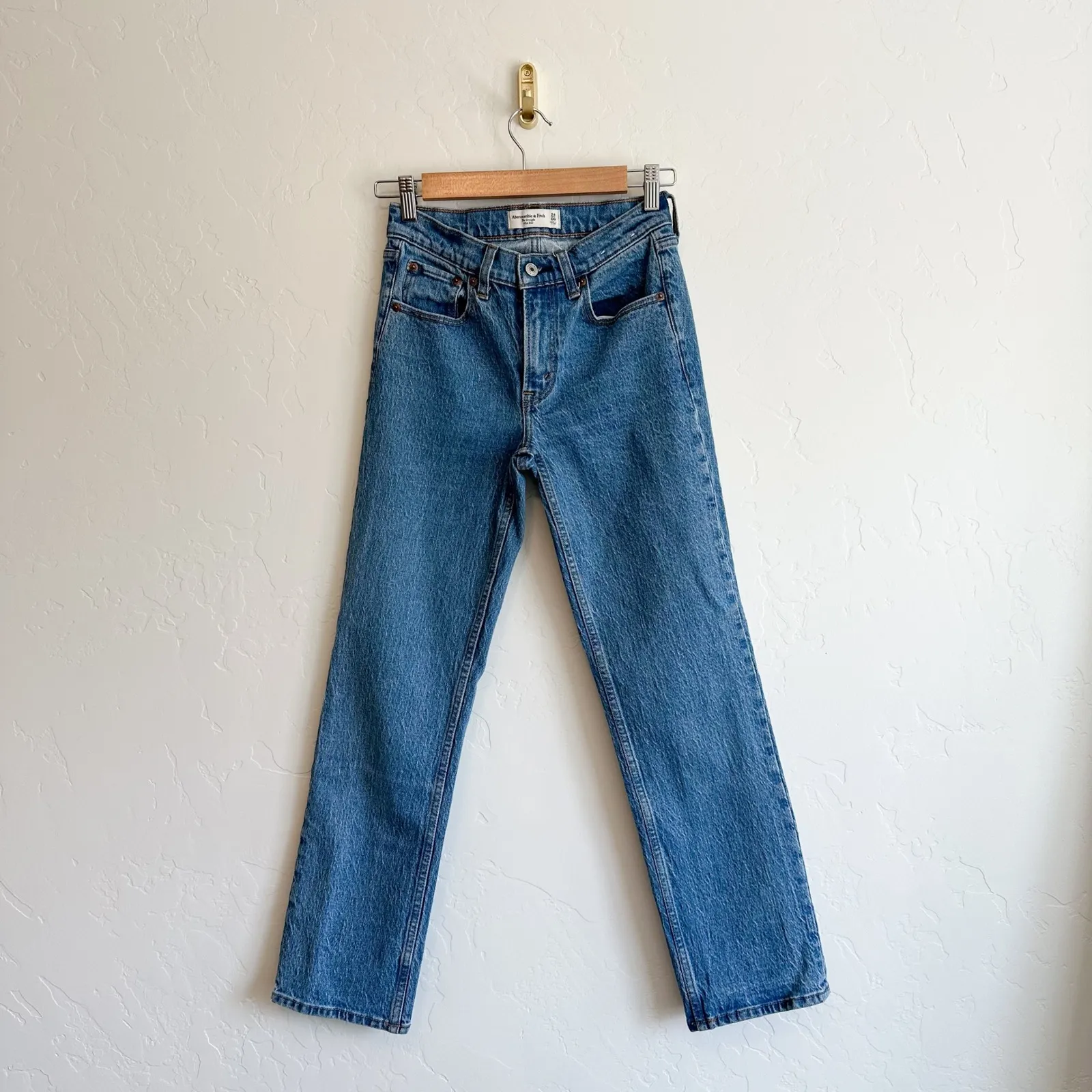 Abercrombie | The Straight‎ Leg Mid Rise Stretch Denim Cotton Jean in Dark Wash - Image 3