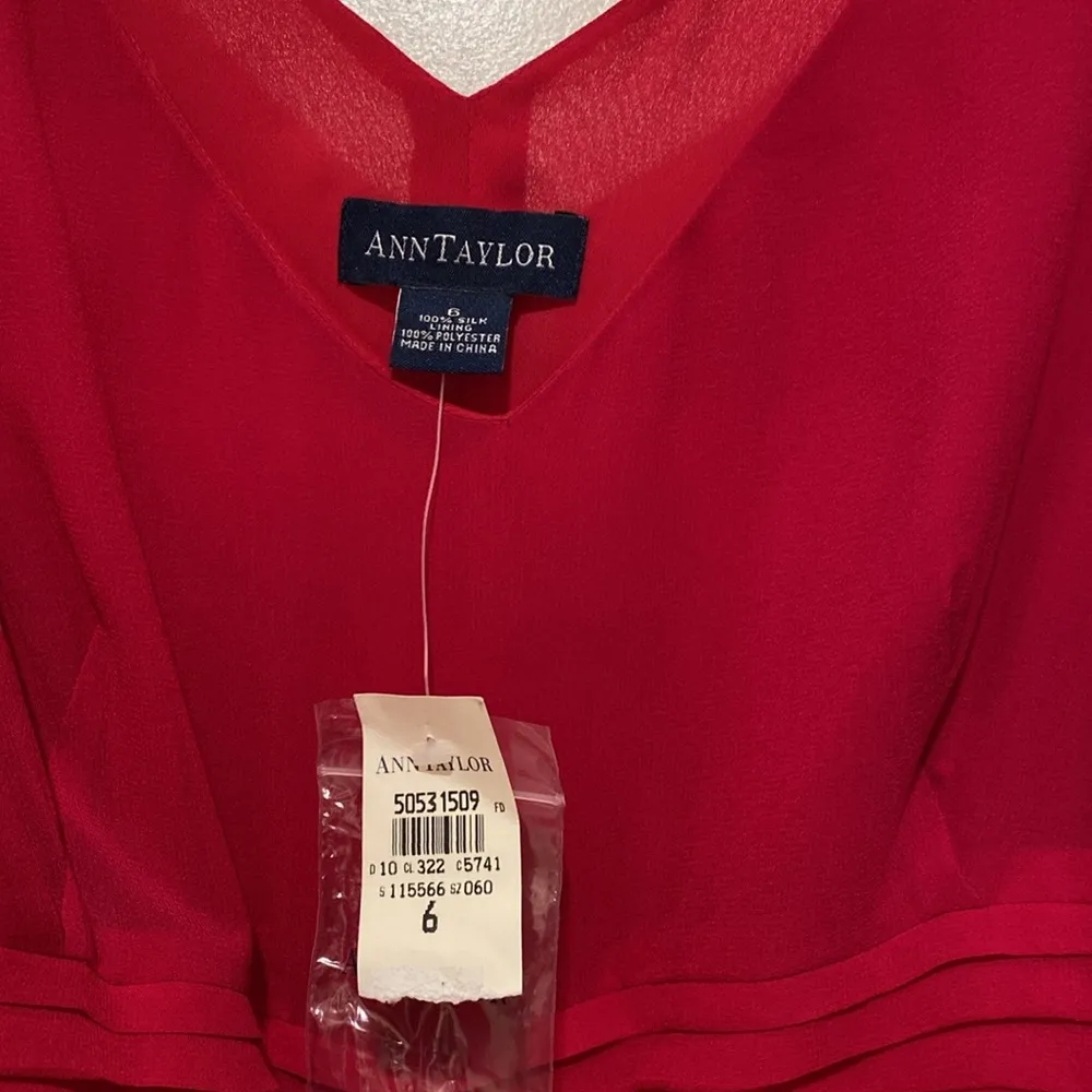 Ann Taylor 100% Silk Dress, Size 6 Fuscia - Image 3