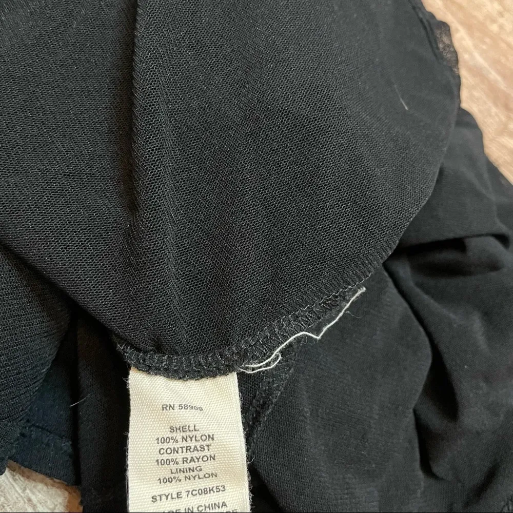 Chelsea & Violet Embroidered Lace Open Back Dress Size Medium - Image 4