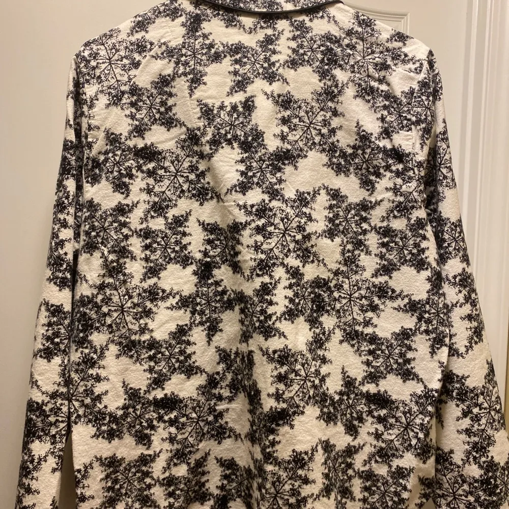 🌷CHARACTER PAJAMA TOP LONG SLEEVES SIZE L🌷 Size L - Image 3