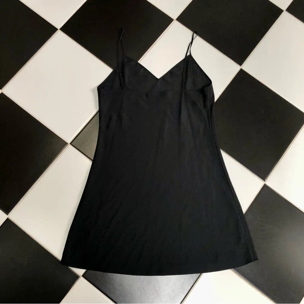 Silk Birdy Print Cold-Shoulder Dress Black Semi-Sheer Pattern AOP L - Image 11