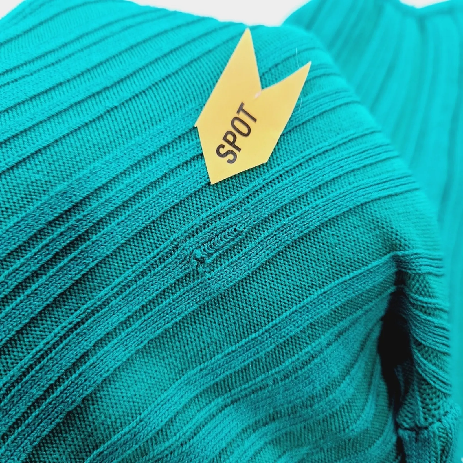 L'Academie Pabla V Neck Midi Dress in Green XS - Image 13