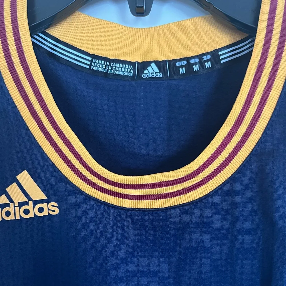 Adidas Swingman Kevin Love Cleveland Cavaliers NBA Jersey Women’s Size Medium - Image 3