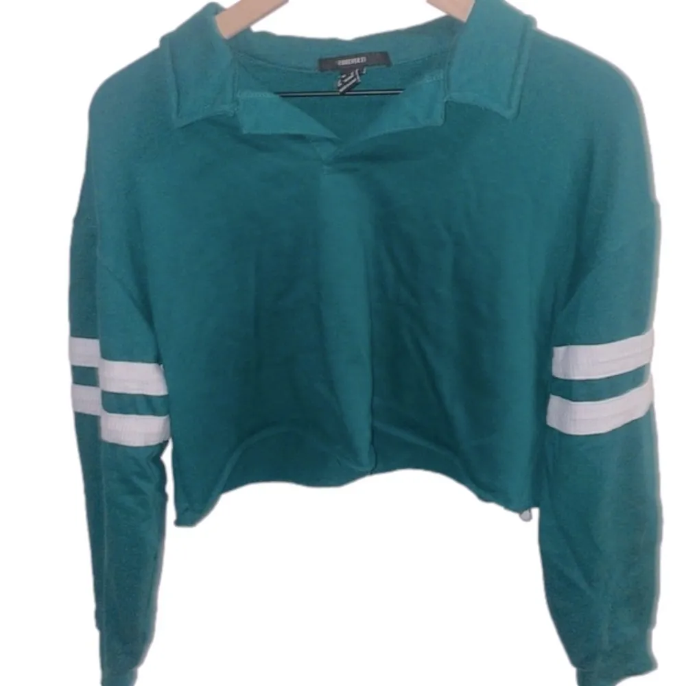 FOREVER 21 Collared 90Crop Top Medium Preppy Varsity Retro Rugby Polo Sporty - Image 2