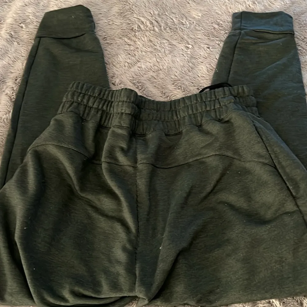 Sweatpants Green - Image 4