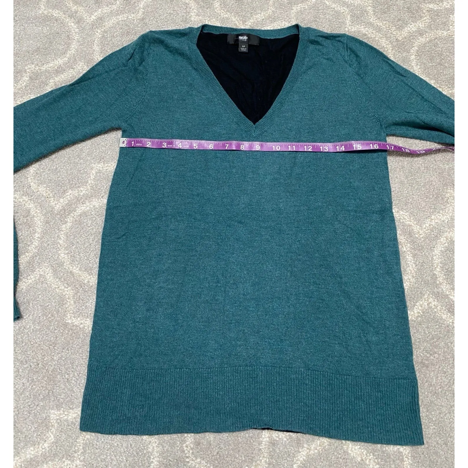 Women’s Mossimo V - Image 3