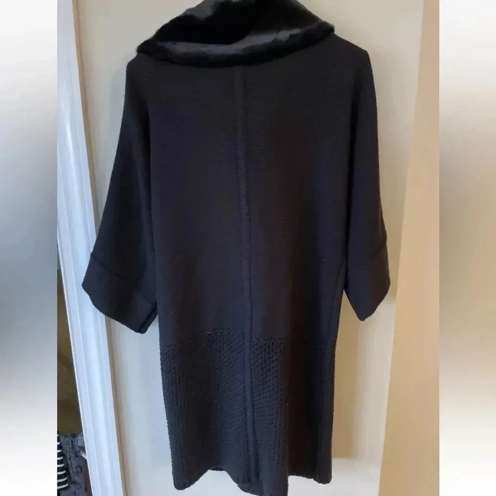 Ann Taylor | Black 3/4 Length Sleeve Merino Wool Cardigan Faux Fur Collar XS EUC - Image 9