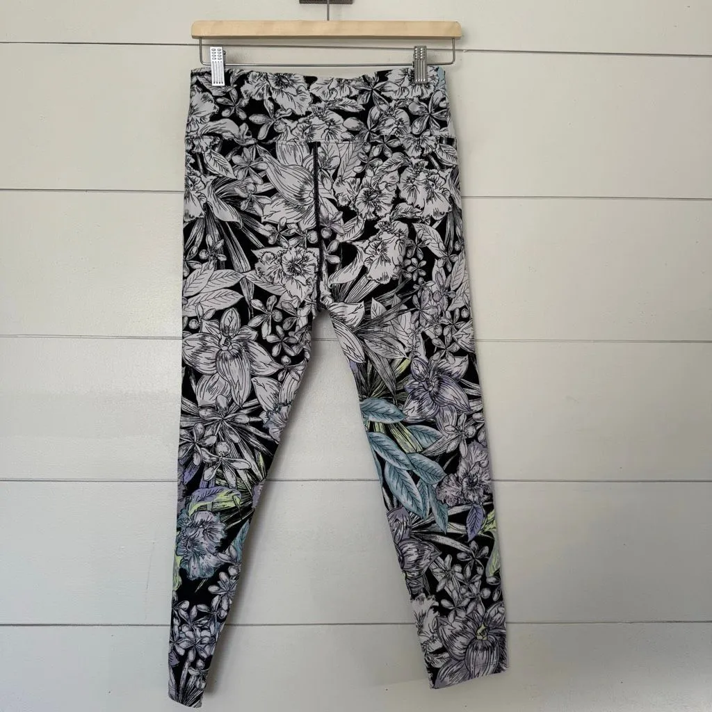 Calvin Klein Performance Women’s Large Wick Patterned Ankle Leggings - Image 3