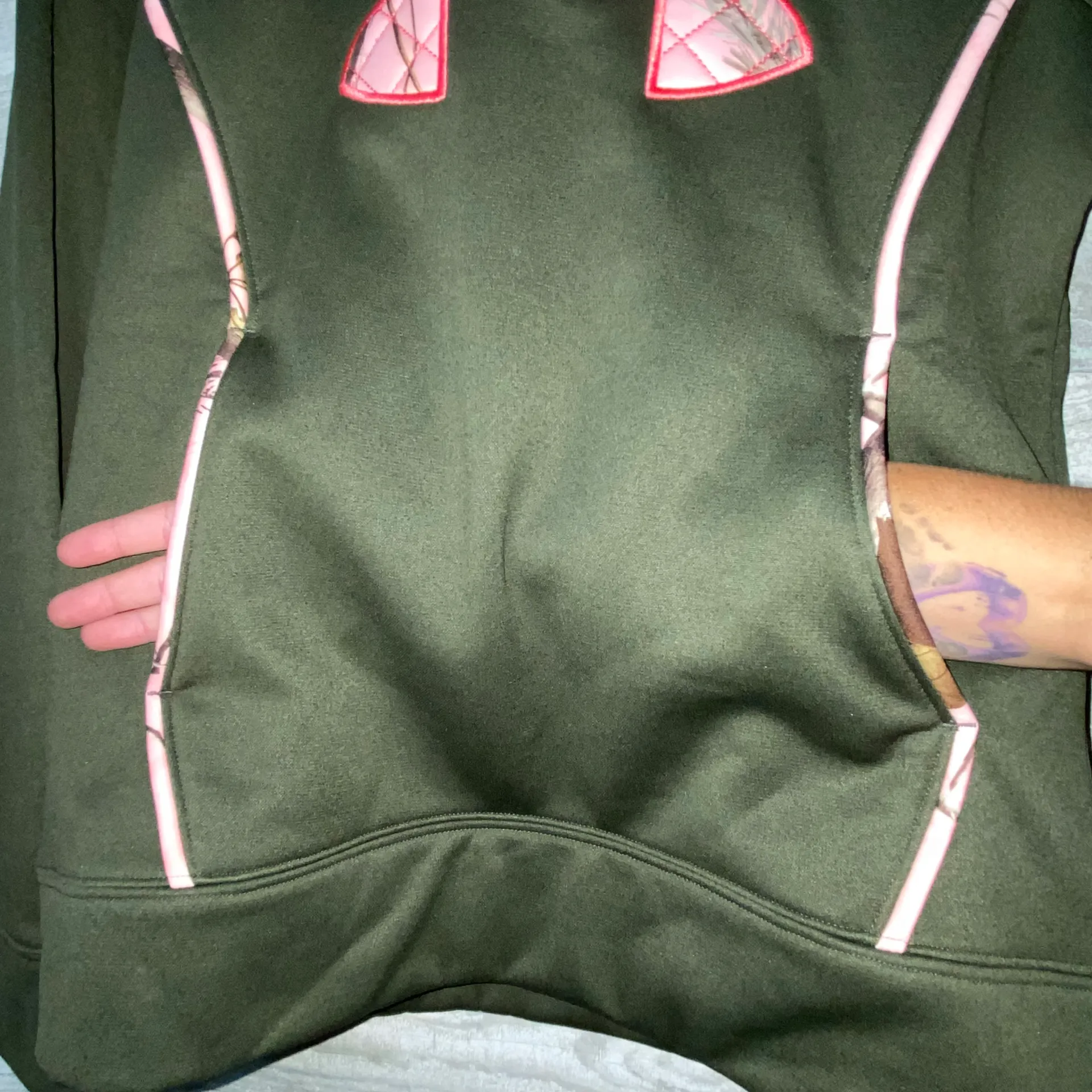 Realtree Camo Hoodie SMALL - Image 3