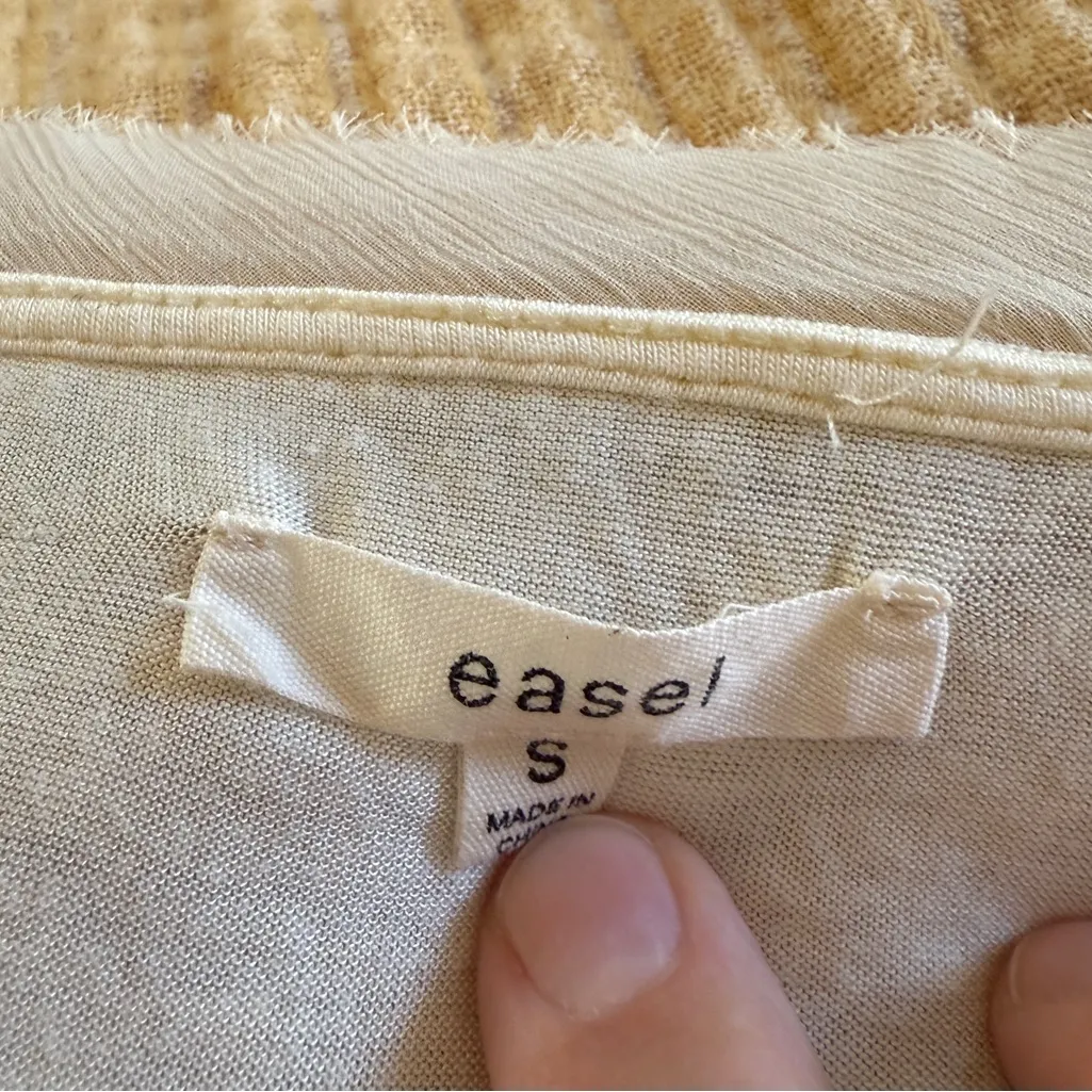 Easel NWOT Layered Fringe Cream Knit Top - Image 5