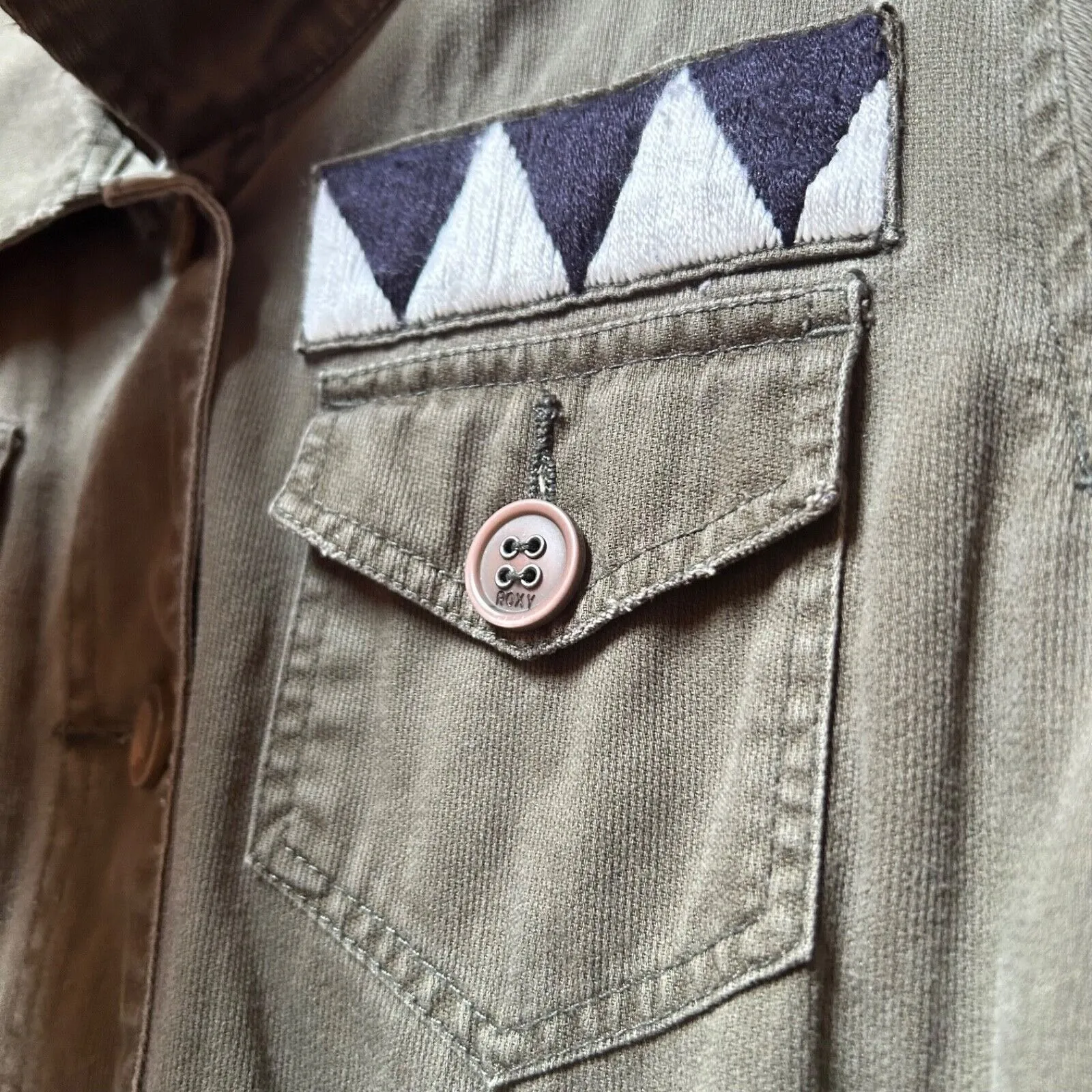 Roxy Embroidered Drab Olive Green Distressed Army Military Utility Jacket Sz XL - Image 6