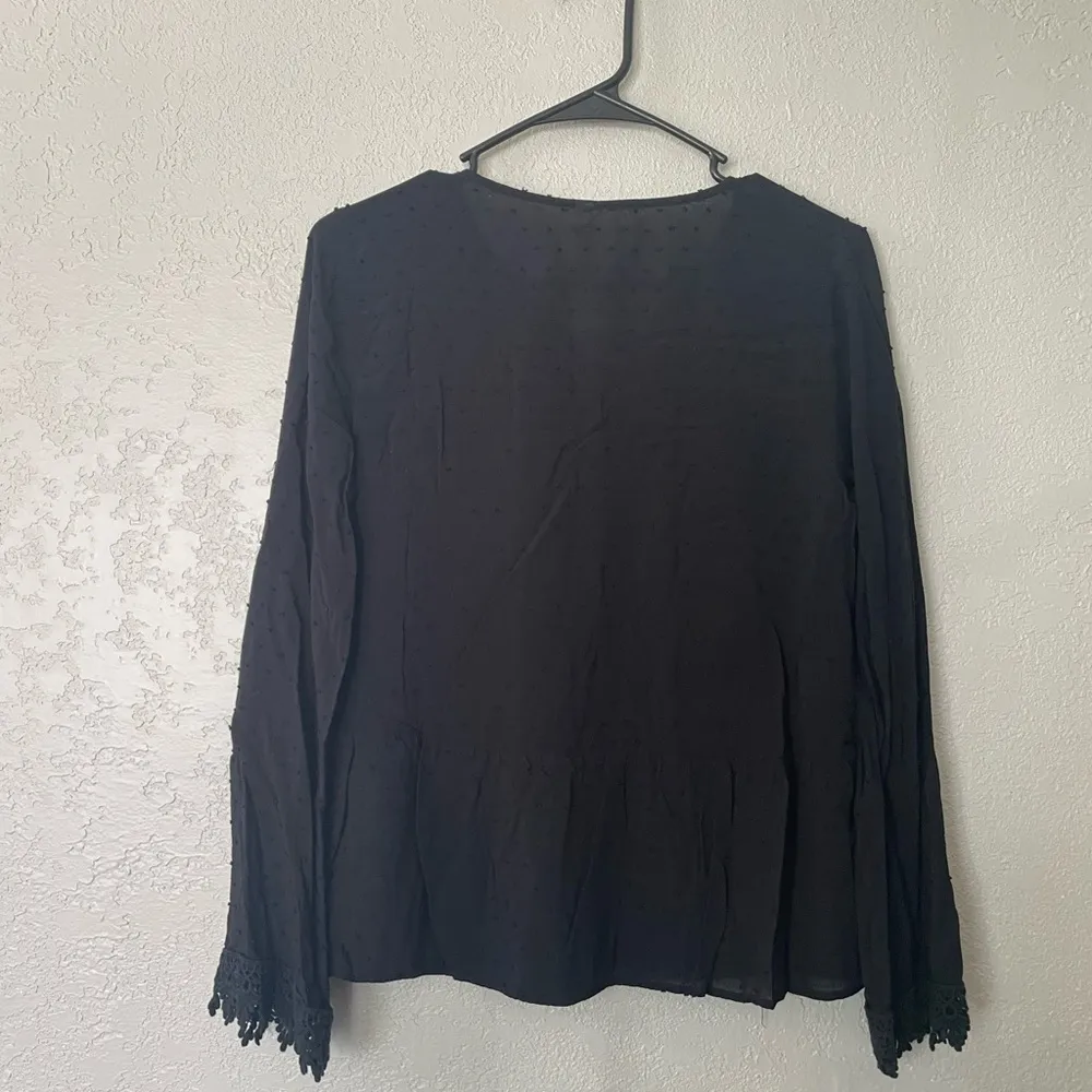 Xhilaration black peasant top - Image 6