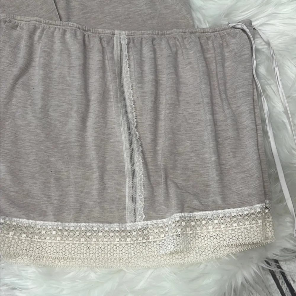 VICTORIA'S SECRET Long Sleeves Modal Short Pajama Set with Lace Trim - Image 3