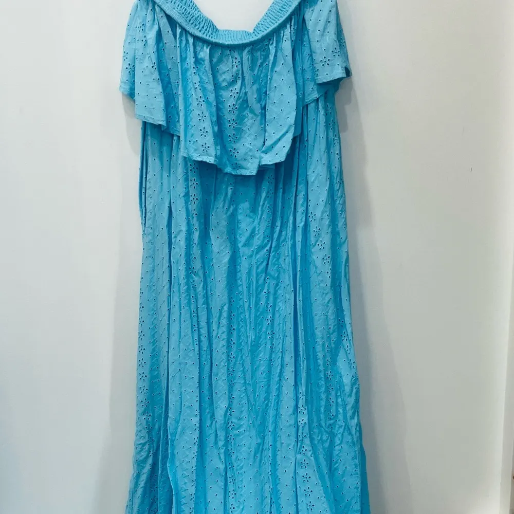 NWT Torrid Maxi Eyelet Strapless Smocked Bodice Denier Dress Blue 2 2X - Image 3