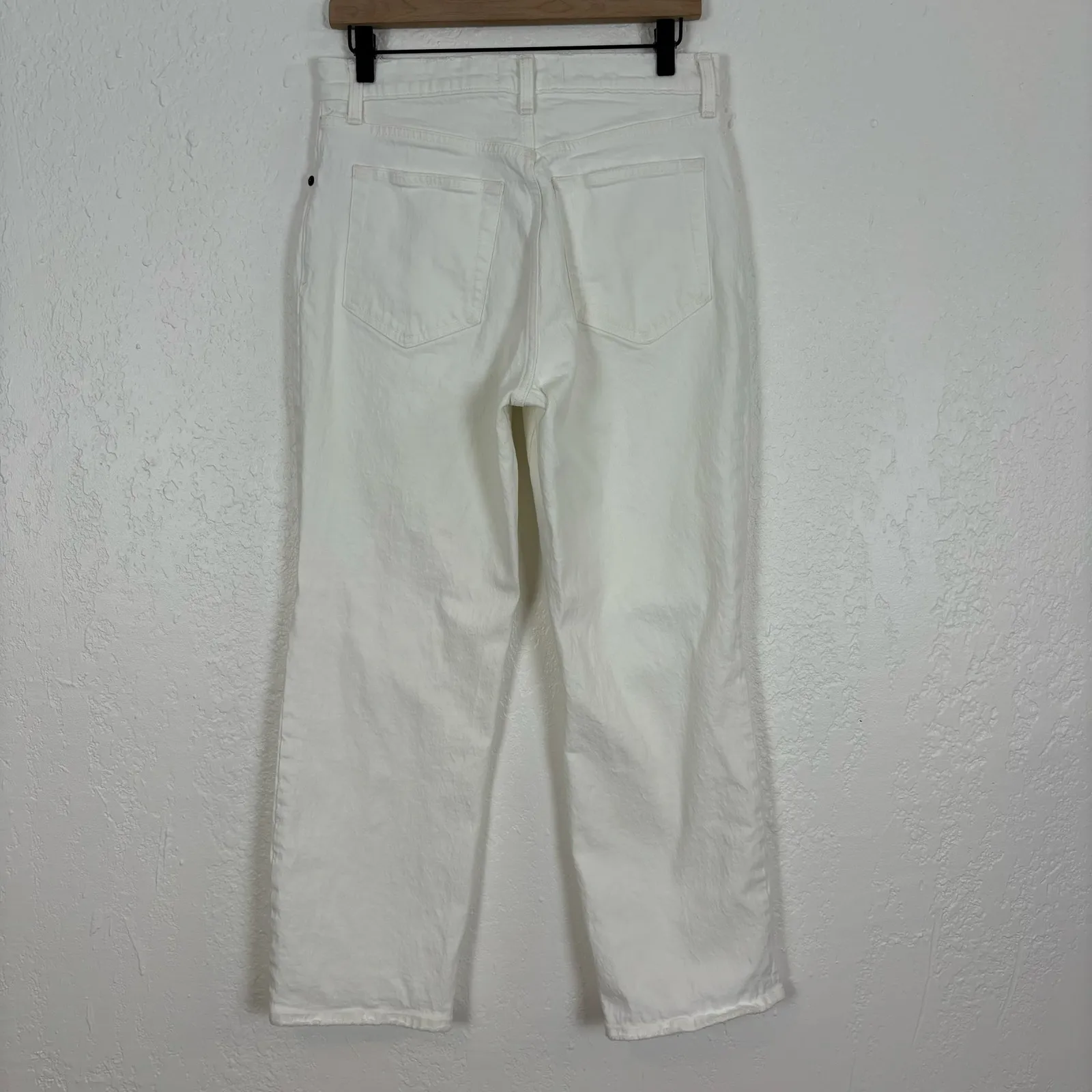 Abercrombie & Fitch White 90s Straight Ultra High Rise Size 29/8 Extra Short - Image 2
