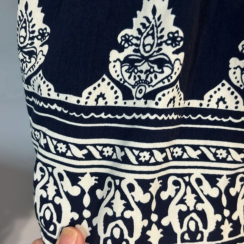 Navy White Print Silky Shorts Elastic Waist Blue Size undefined - Image 6