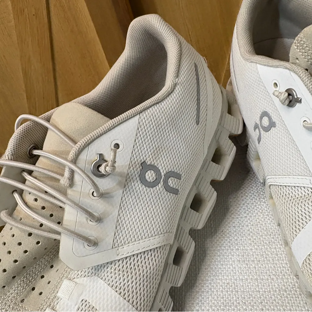 On Running Women's Beige Athletic Shoes - Image 6