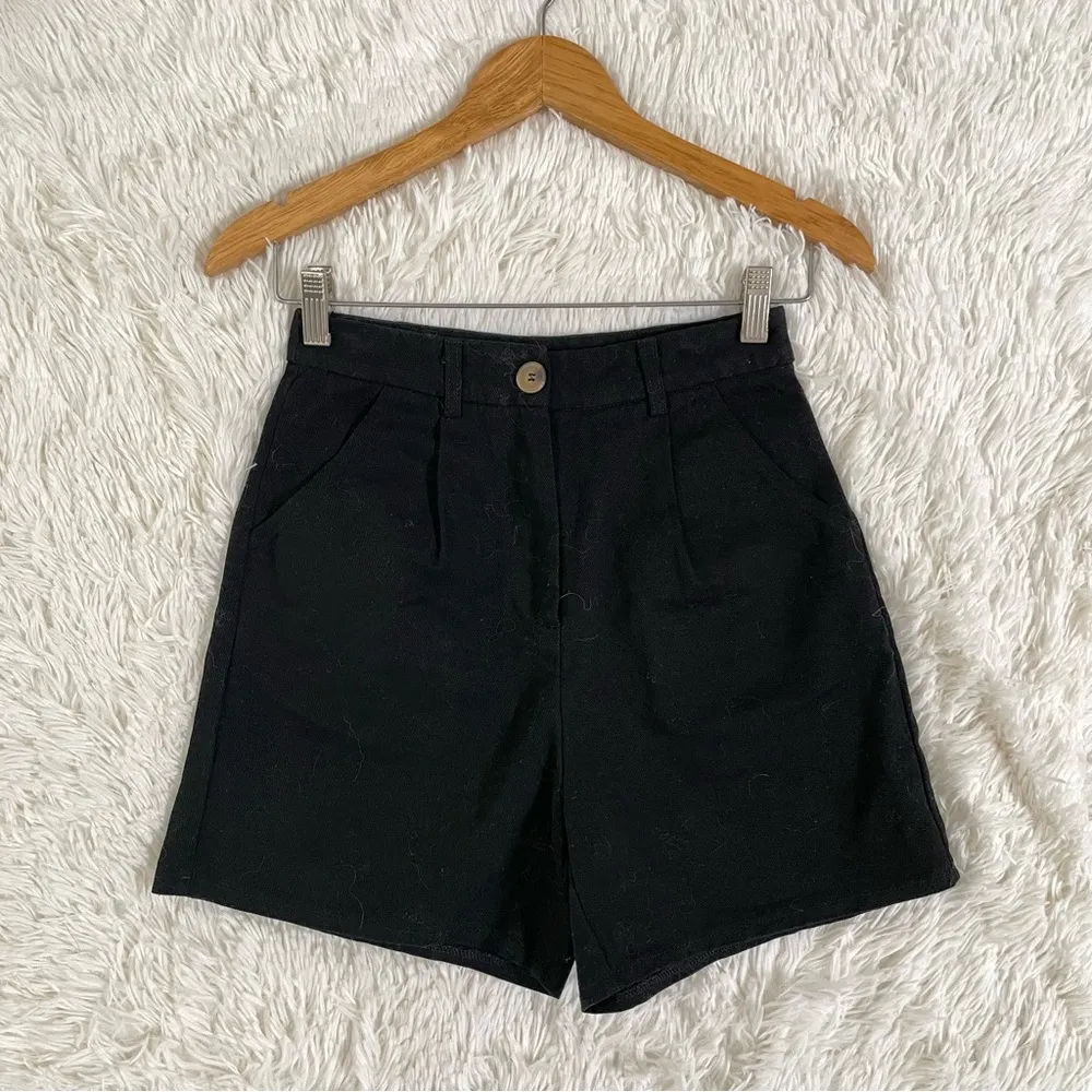 NWT Princess Polly Dylan shorts in plain black - Image 3