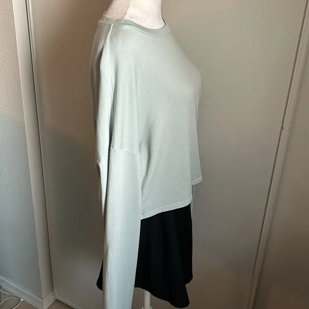 New Lanston Revolve Women’s Oversized Drop Shoulder Cinched Crop Crew Sweatshirt Green Size XS - Image 4