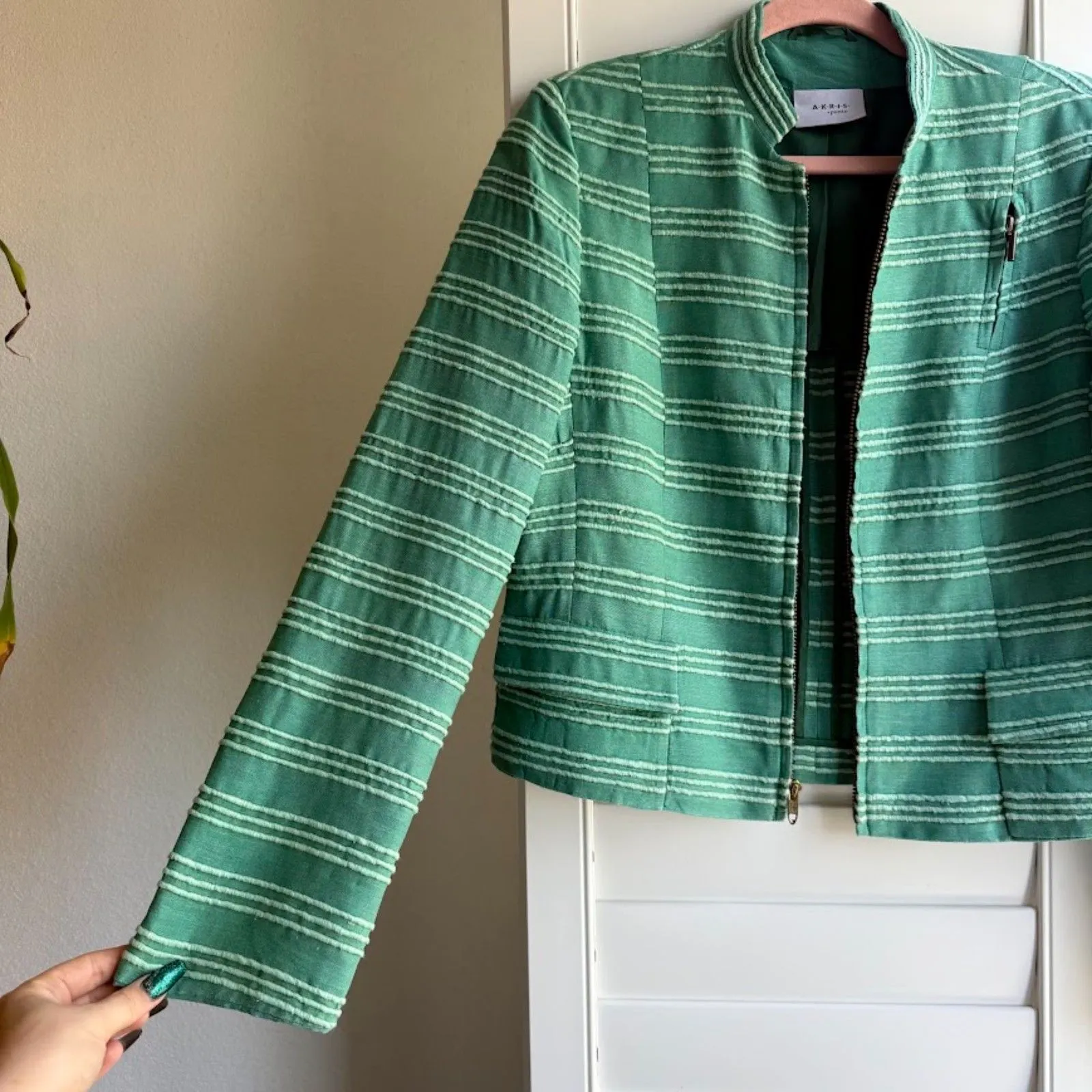 Akris Punto 100% Silk Tailored Cropped Jacket in Striped Green size 10 M - Image 9