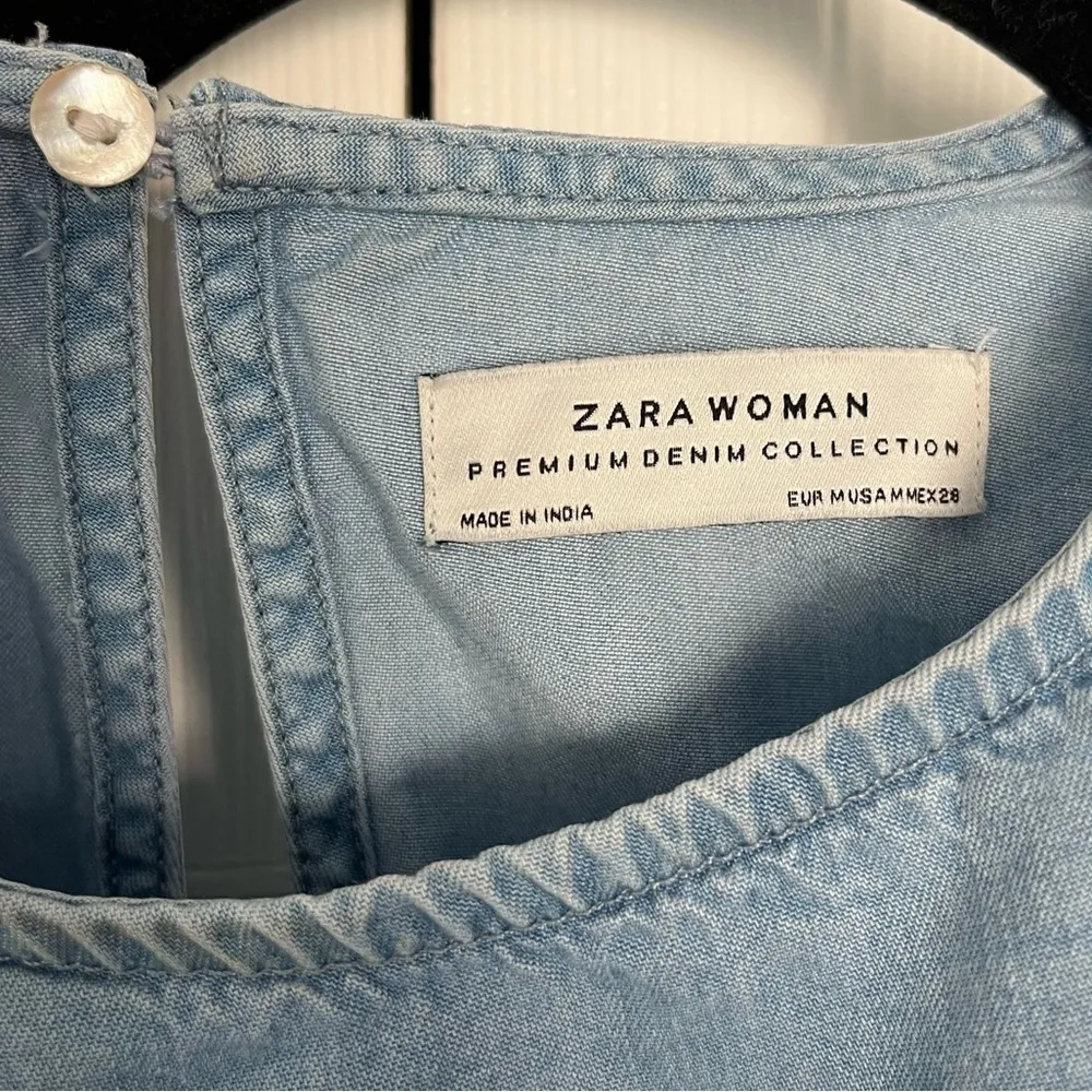 Zara Woman Premium Denim Collection Chambray Bell Sleeve Size M - Image 4